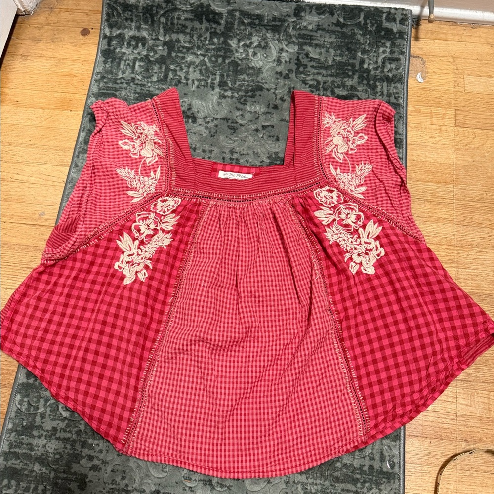 We the Free People Cotton Flowy Blouse with Floral Embroidery EUC Size Large
